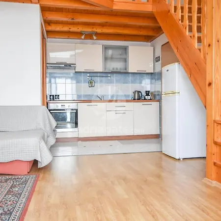Apartments Studenac Tkon Exterior photo